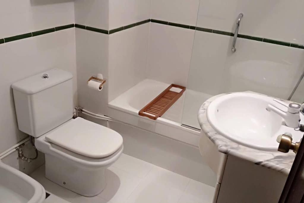 Vivienda 3 Dormitorios Zona Balaidos-Pza. America 比戈 外观 照片